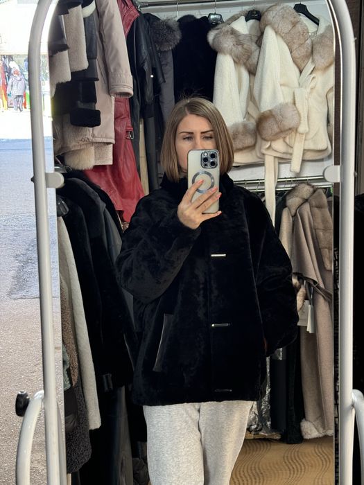 Шуба  автоледи  мутонова класична стійка ворот размеры  52,54,56,58