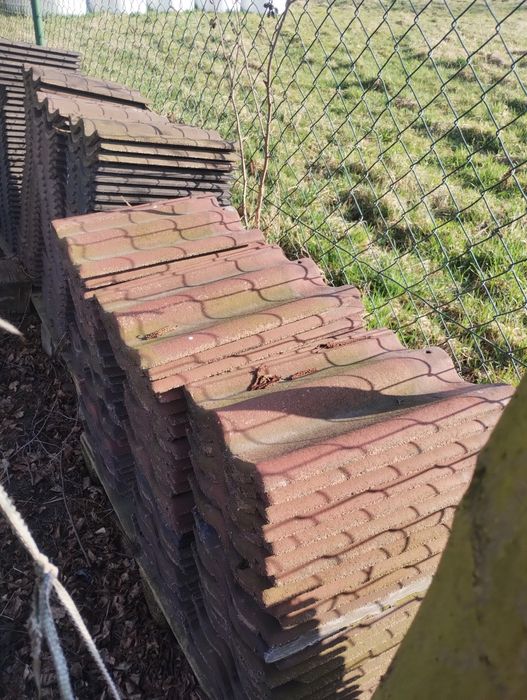 Sprzedam używaną dachówkę betonową ibf