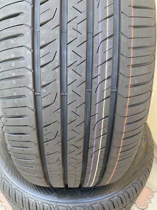 245/45 R19 102V XL Goodyear Eficcientgrip2 art.(2677)