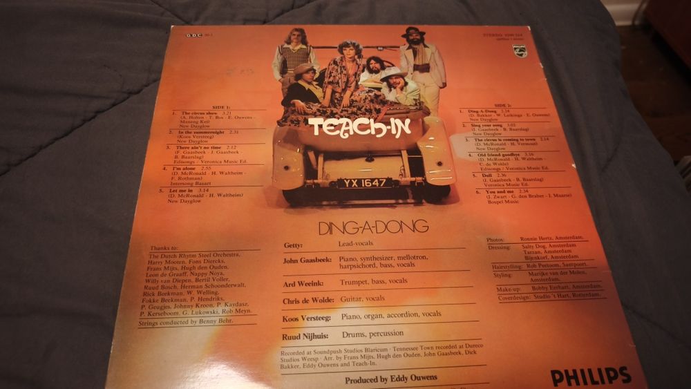 Продается винилова 76я пластинка группы Тич ин(Teach-In )— Ding-A-Dong (1975)1 press.Holland.
Состояние пластинки NM/NM.