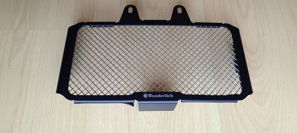 BMW r nine t (diverso material)