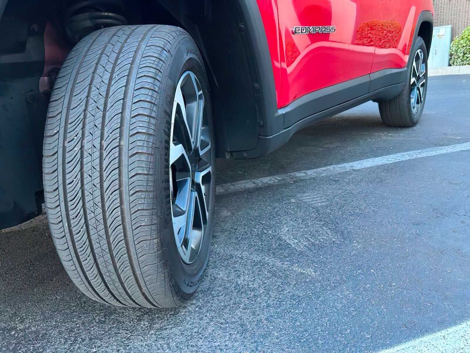 Jeep Compass      2023