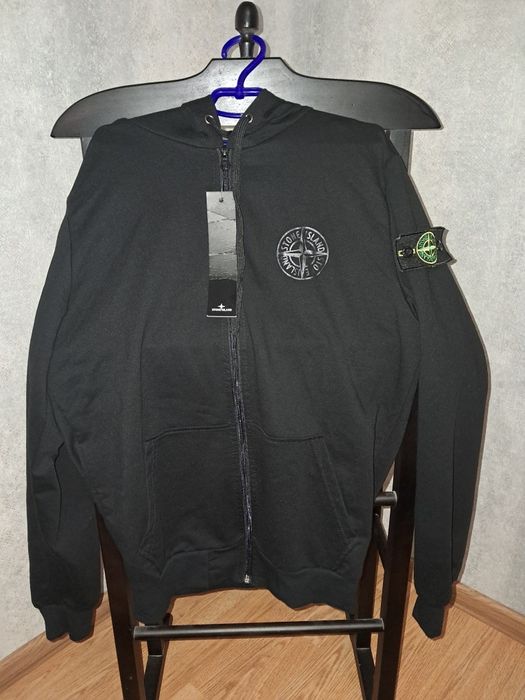 Продам кофту STONE ISLAND