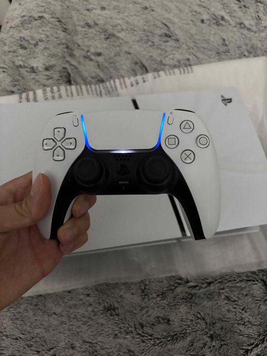 PS5 Standard 1 TB com Leitor de Disco – Como Nova | Pouco Uso + Astro