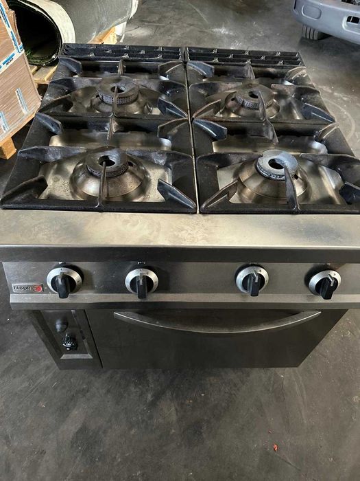 Fogão da Fagor,  de 4 queimadores com forno
