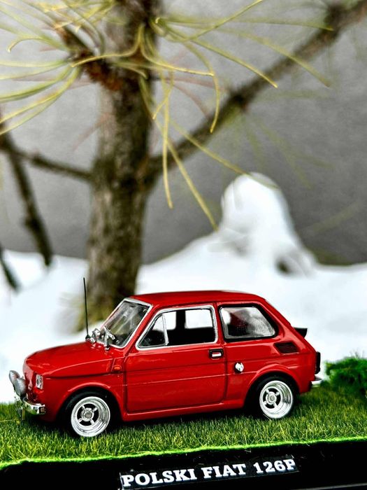 Fiat 126P -auta PRL,figurka,model,zabytek,autka