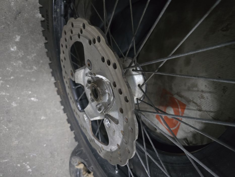 Suspensão e roda de  SUZUKI DR650