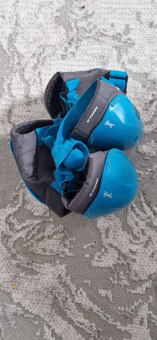 Rolki decathlon 30 do 32 plus ochraniacze