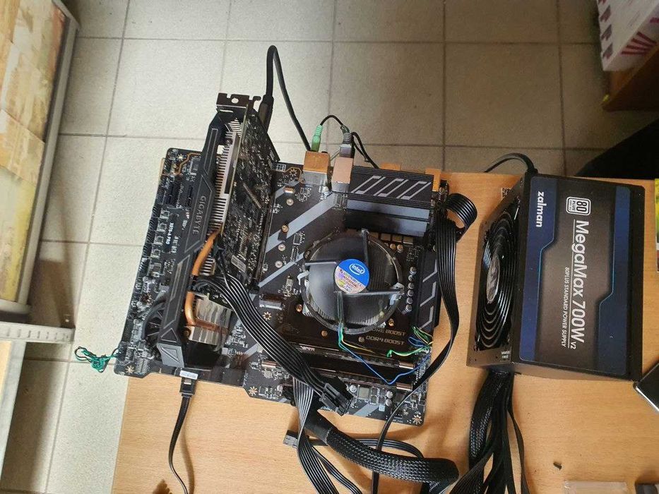 Материнская плата sAM4 MSI X570A-Pro в отличном состоянии.