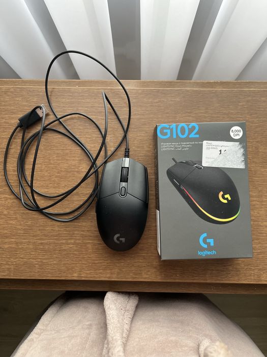 Продам мишку Logitech G102