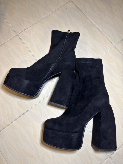 Чорні ботинки братц