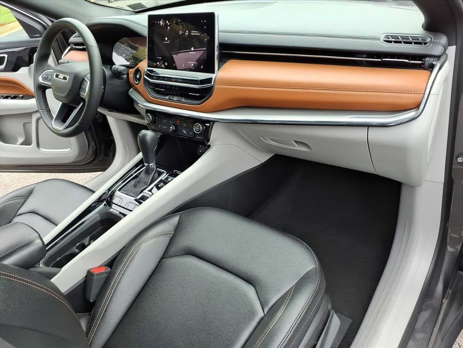 Jeep Compass      2023