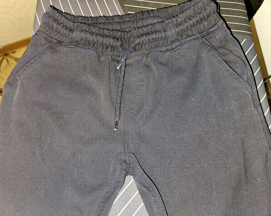 Брюки шкільні на хлопчика темно синіі