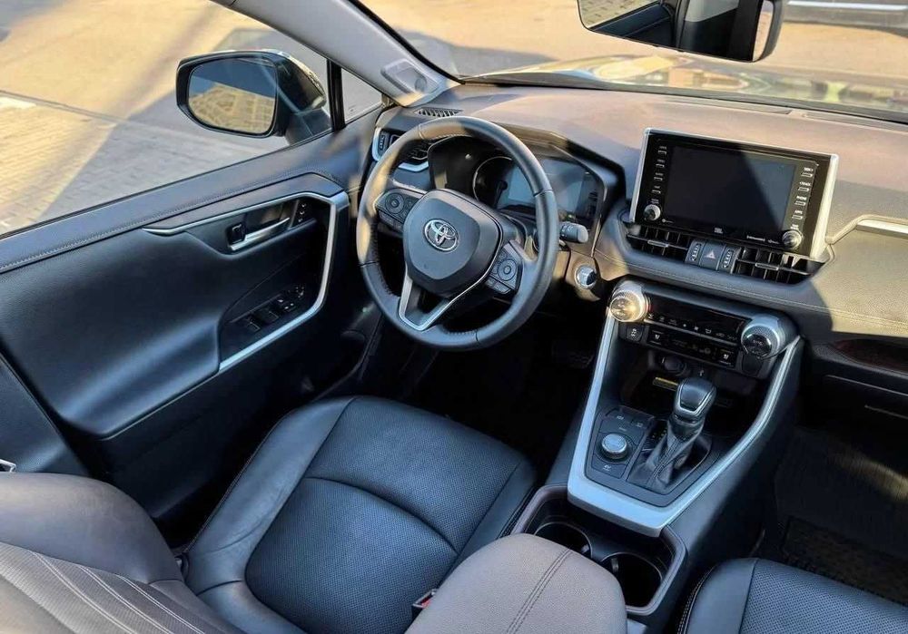 Toyota RAV4 2.5, 2021