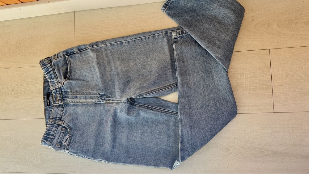 Джинсы женскин Stadivarius,Levis,Cropp