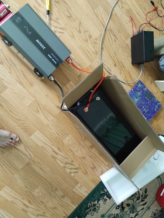 Інвертор 24v 2000w datouboss