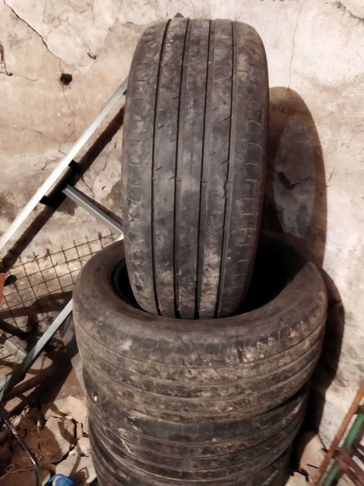 Шини 255/55R18 таурег