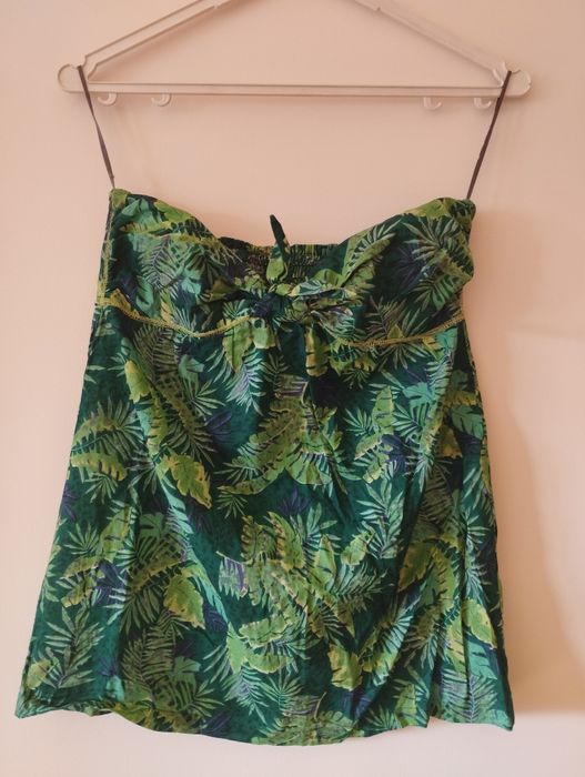 Top Colorido Mulher 
Verde com flores