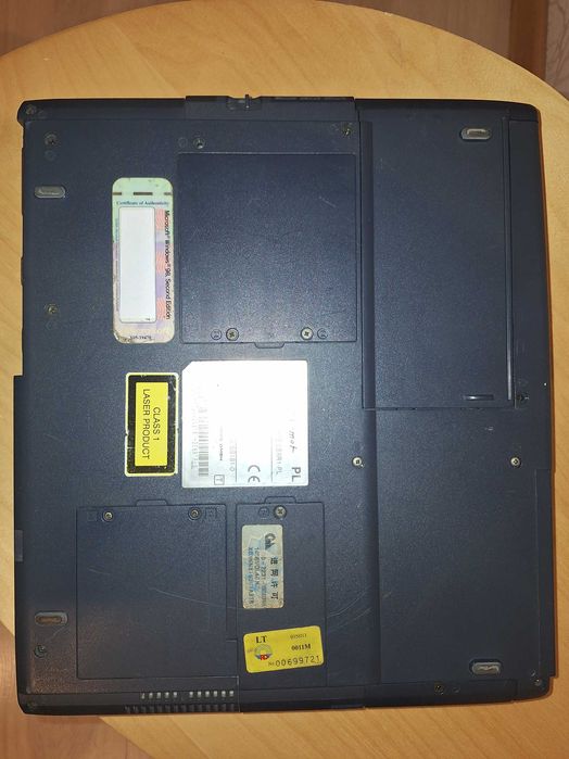 Komputer TOSHIBA Satellite S1800‑554 + stacja dyskietek 3,5" – KLASYK