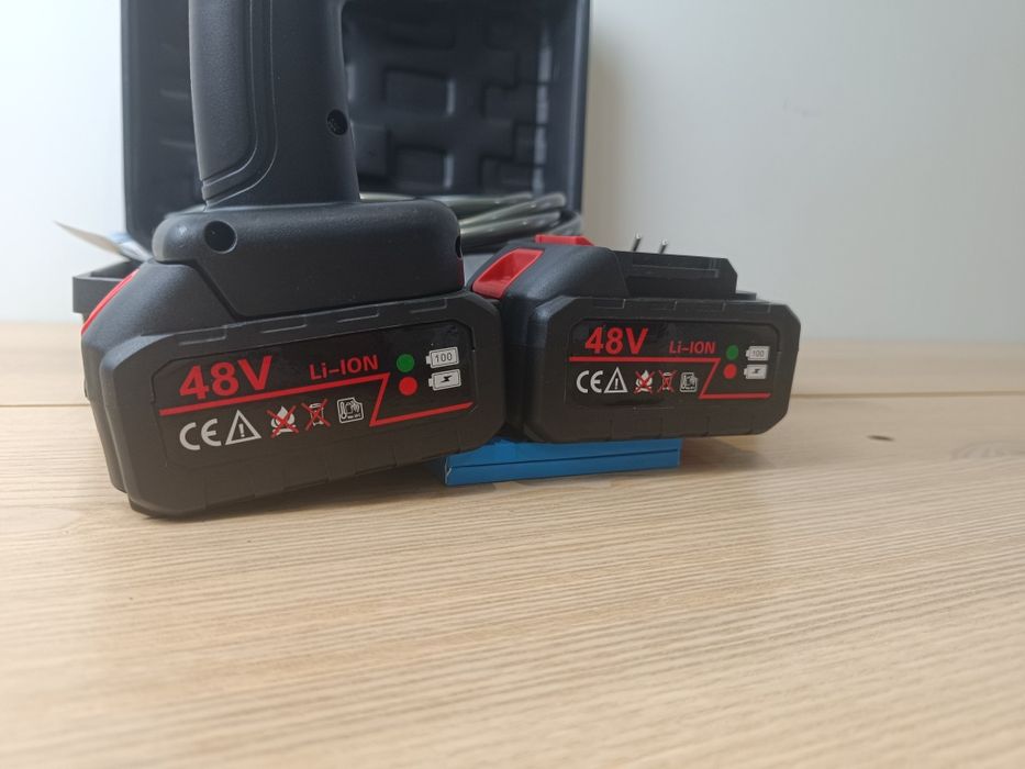 Máquina Lavar Pressão Portátil 48V (S/ Fio) – C/ 2 Baterias – NOVA!