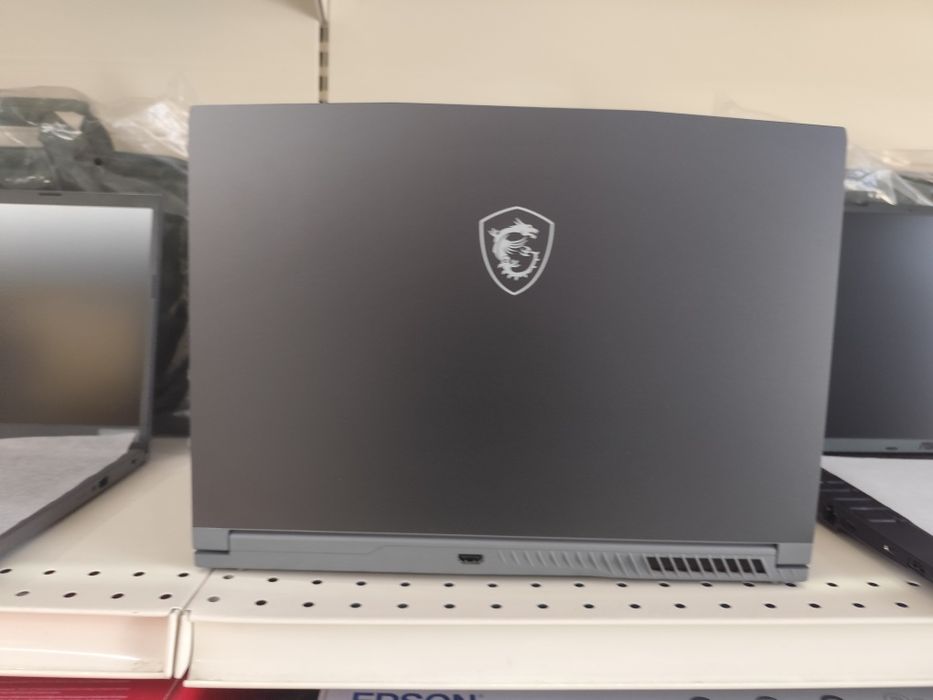 Ноутбук MSI Thin 15