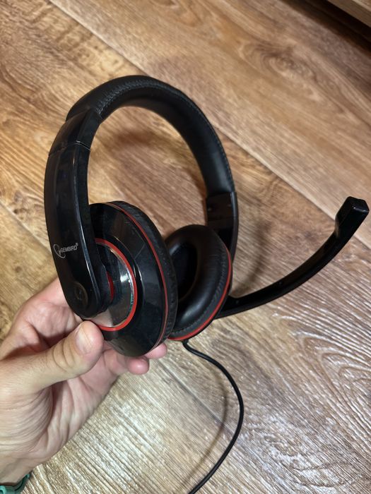 Продам навушники з мікрофоном GEMBIRD