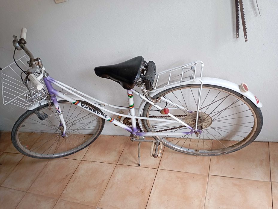 Bicicleta antiga a bom preço