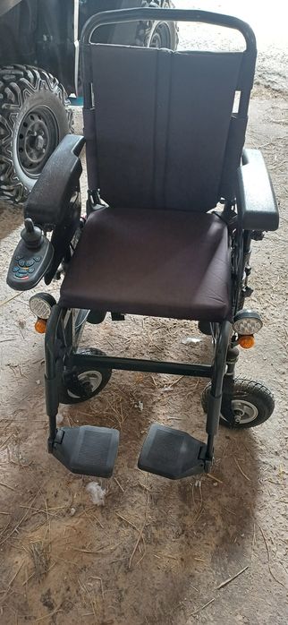 Wózek inwalidzki elektryczny