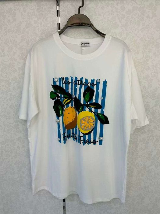 T-shirt Branca Miss Charm Paris – Padrão Limões com Missangas