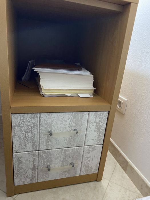 Conjunto de Quarto (cama, mesas cabeceira, secretária, estante)