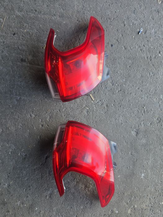 Peugeot 2008 Lampa Tył prawa lub lewa