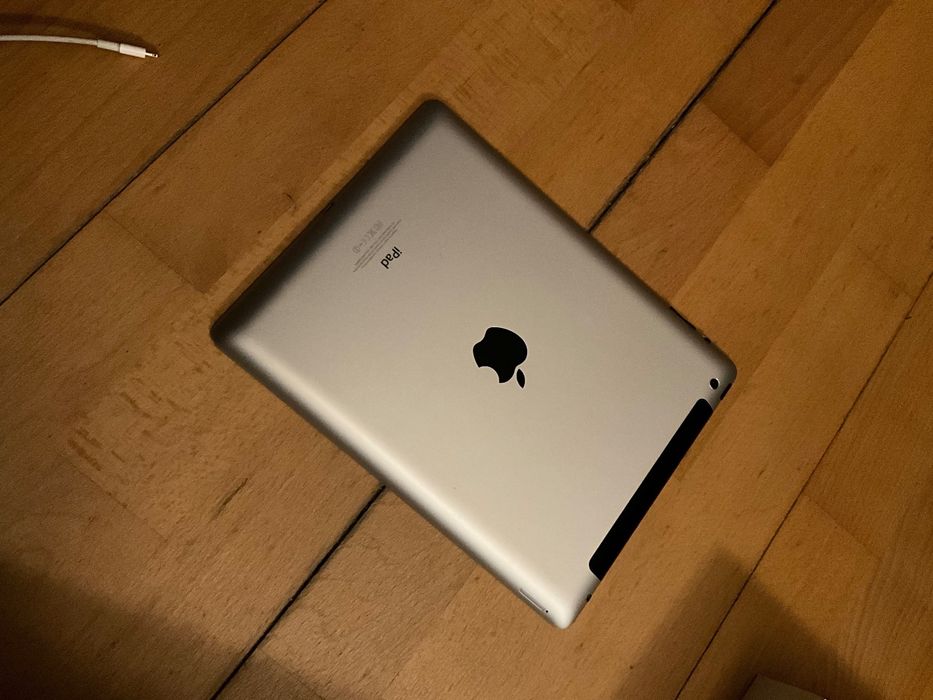 iPad 4th Generation Wi-Fi + Cellular (MM)64284467720451122