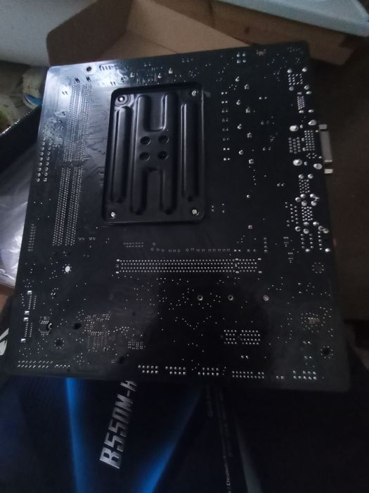 Не актуально Материнська плата "asrock b550m HDV". Читайте опис