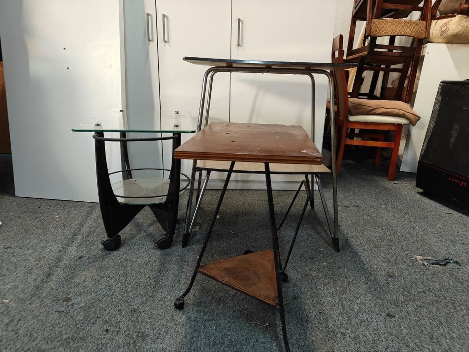 Stoliki ,gazetniki PRL dostawa Warszawa