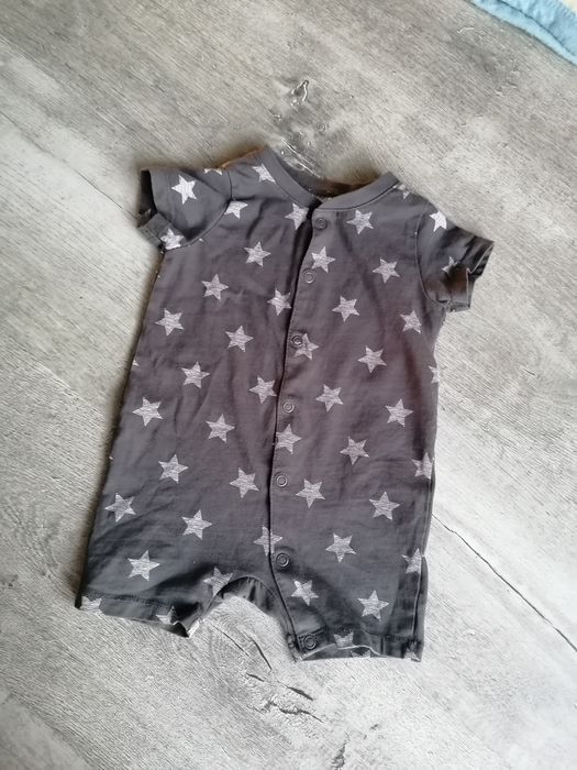 Rampers w gwiazdki.