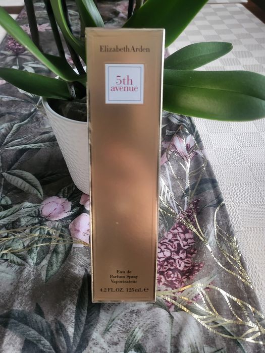 Elizabeth Arden 5th Avenue