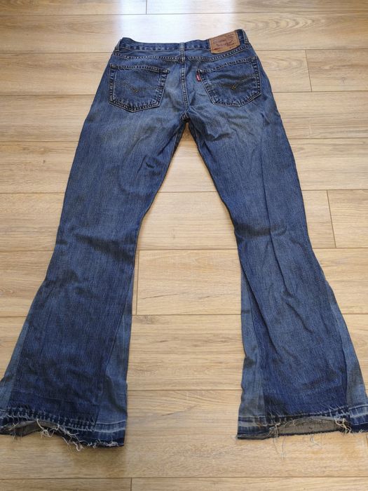 Модні джинси кльош