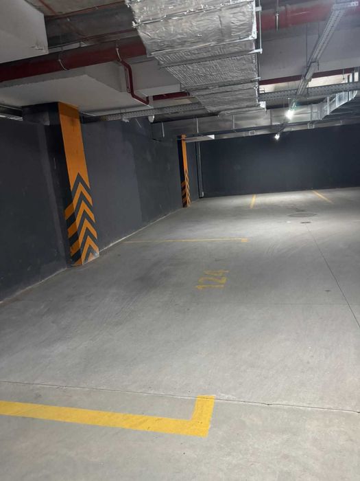 Оренда паркомісця ЖК Липки