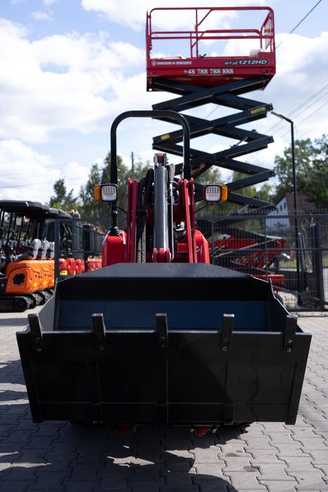 Ładowarka kołowa silnik KUBOTA udźwig 800kg H180 łyżka widły transport
