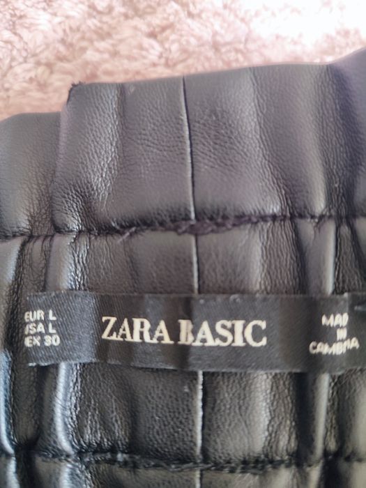 Продам женские кожаные шорты Zara