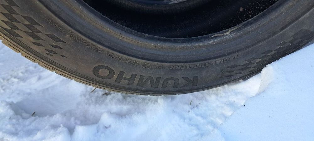 Шини 225/50ZR17 Kumho Ecsta PS71 літо комплект