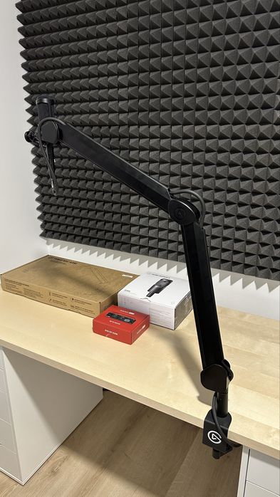 Audio Technica Microphone + Scarlett Solo + Elgato Wave Mic Arm64585266752001123