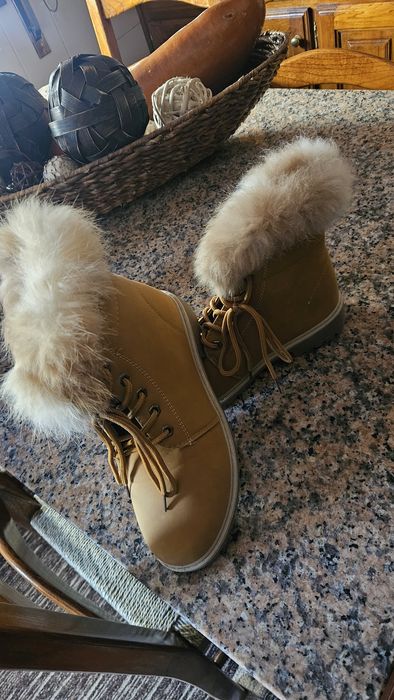 Botas com pêlo natural da serra da estrela