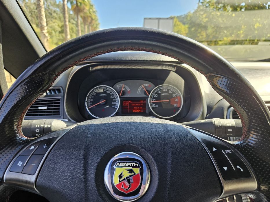 Fiat grande punto abarth 2009 . 155cv