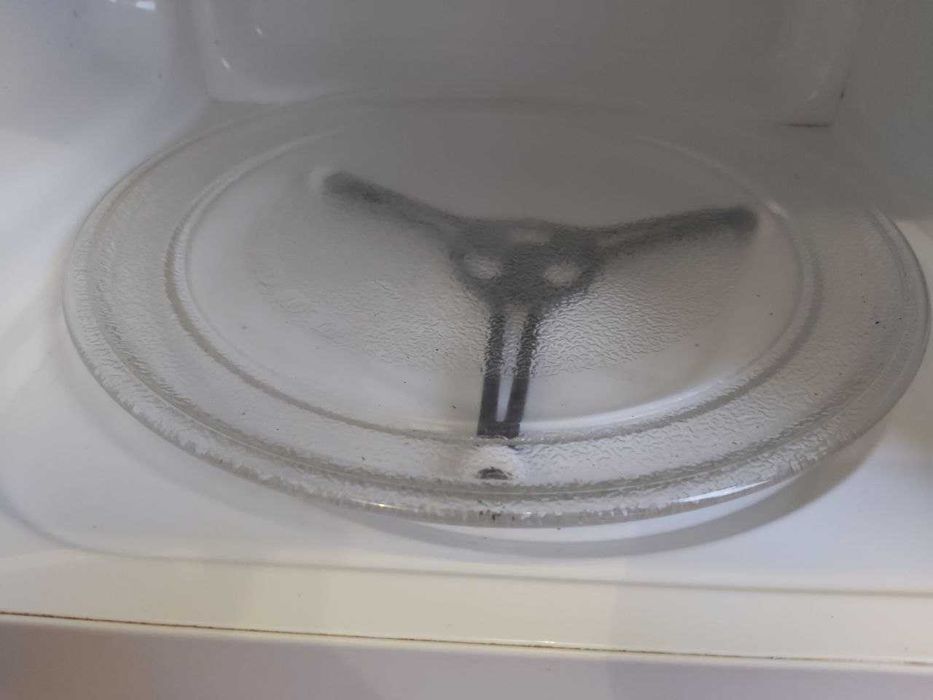 Продам микроволновую печь Whirlpool MWD 121 SL в отличном состоянии