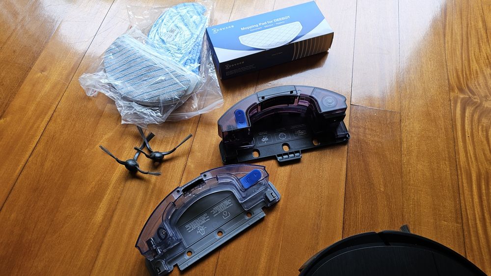 DEEBOT OZMO T8 AIVI (para peças ou reparação)+acessórios e consuniveis