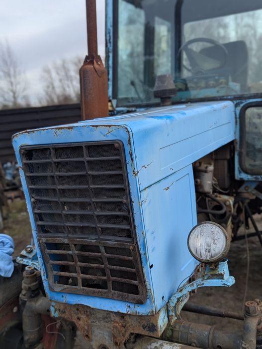 Капот мТз 80/82/82.1 Капот кабіна МТЗ кронштейни МТЗ фари Кріплення