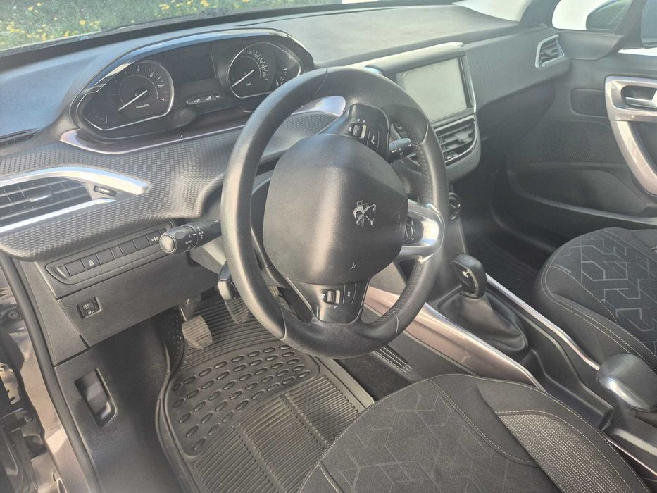 Peugeot 2008 — fotografia 6
