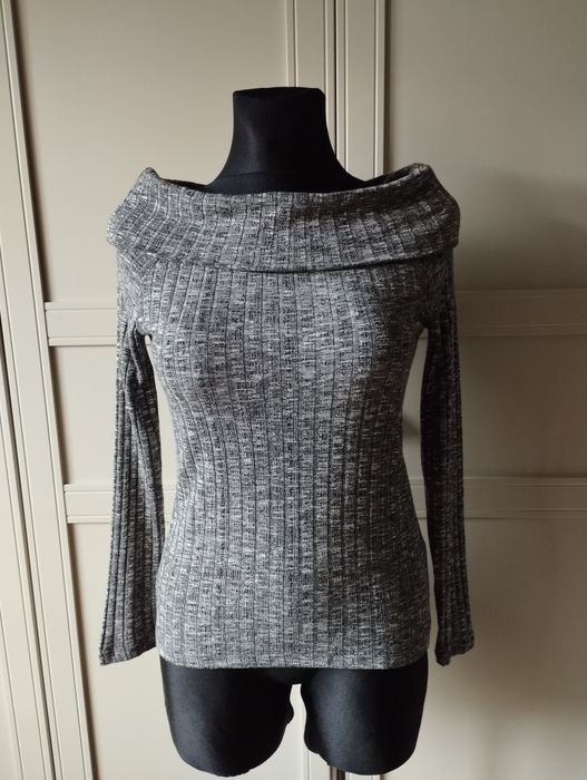 prążkowany sweter z długim rękawem dekolt łódka new look