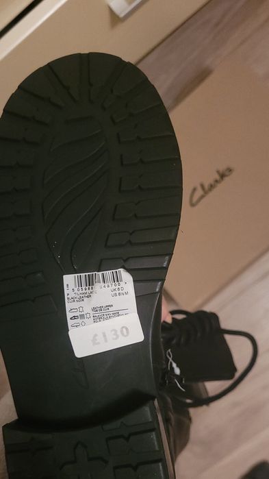 Нові ,шкіряні ,прошиті чоботи Clarks 39 p.